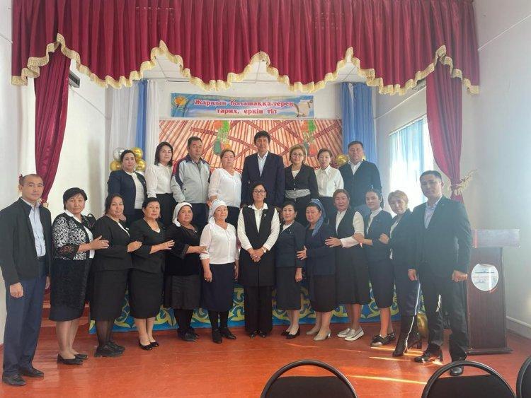 Мектеп мұғалімдері