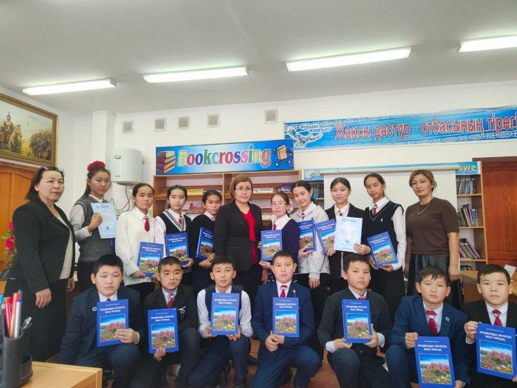 "Мақал  - сөздің азығы,  Жұмбақ - ойдың қазығы.