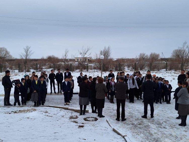"Жер сілкінісі орын алғанда ұжым қызметкерлері мен оқушылардың іс-әрекеттері туралы "
